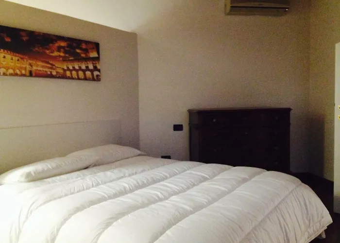 Lägenhet La Mansarda Della Musica